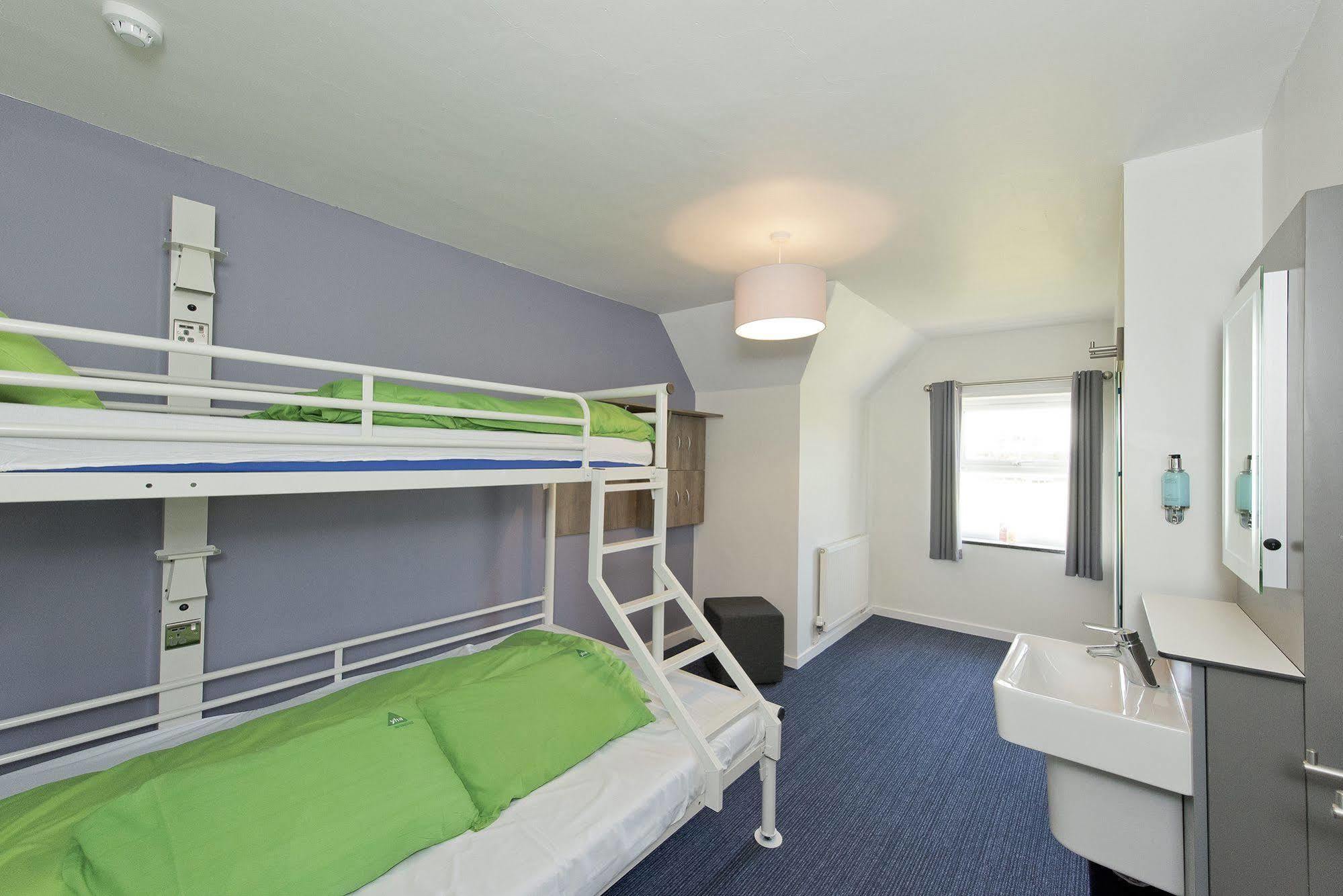 Hostel Yha Treyarnon Bay Padstow Zewnętrze zdjęcie